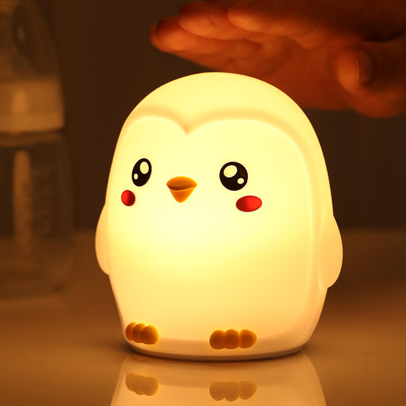 Lampada Notturna LED Tap Tap Pinguini Colorati