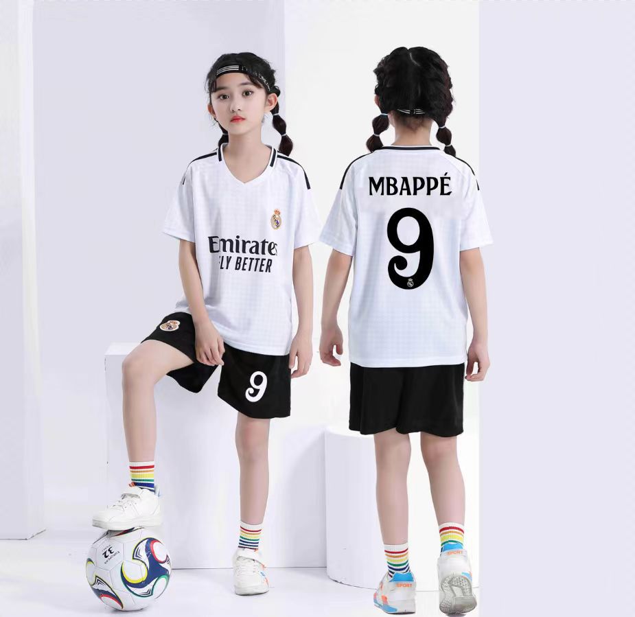 Kids’ Football Jersey & Shorts Set Real Madrid – Mbappé