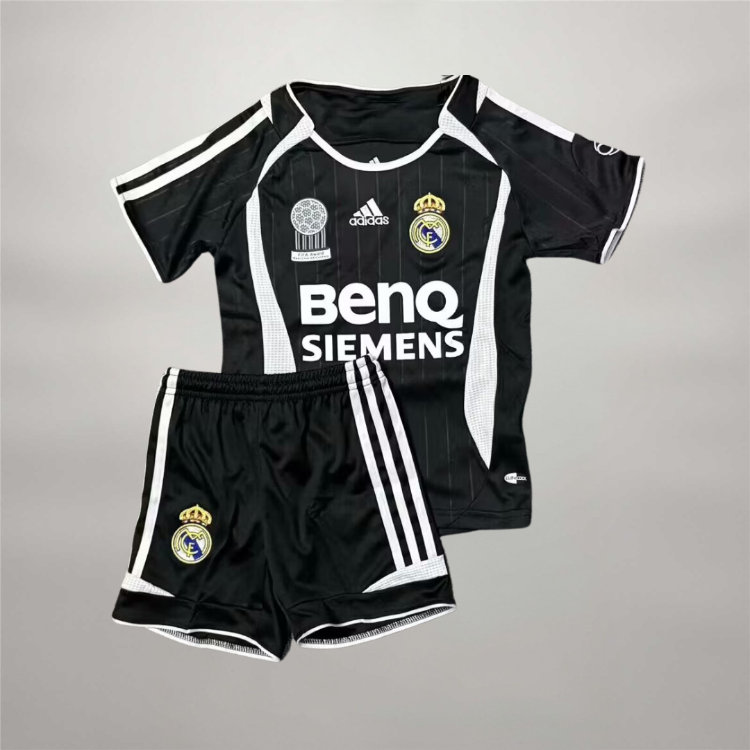 Real Madrid Third Full Kit 2006/07 - Kids