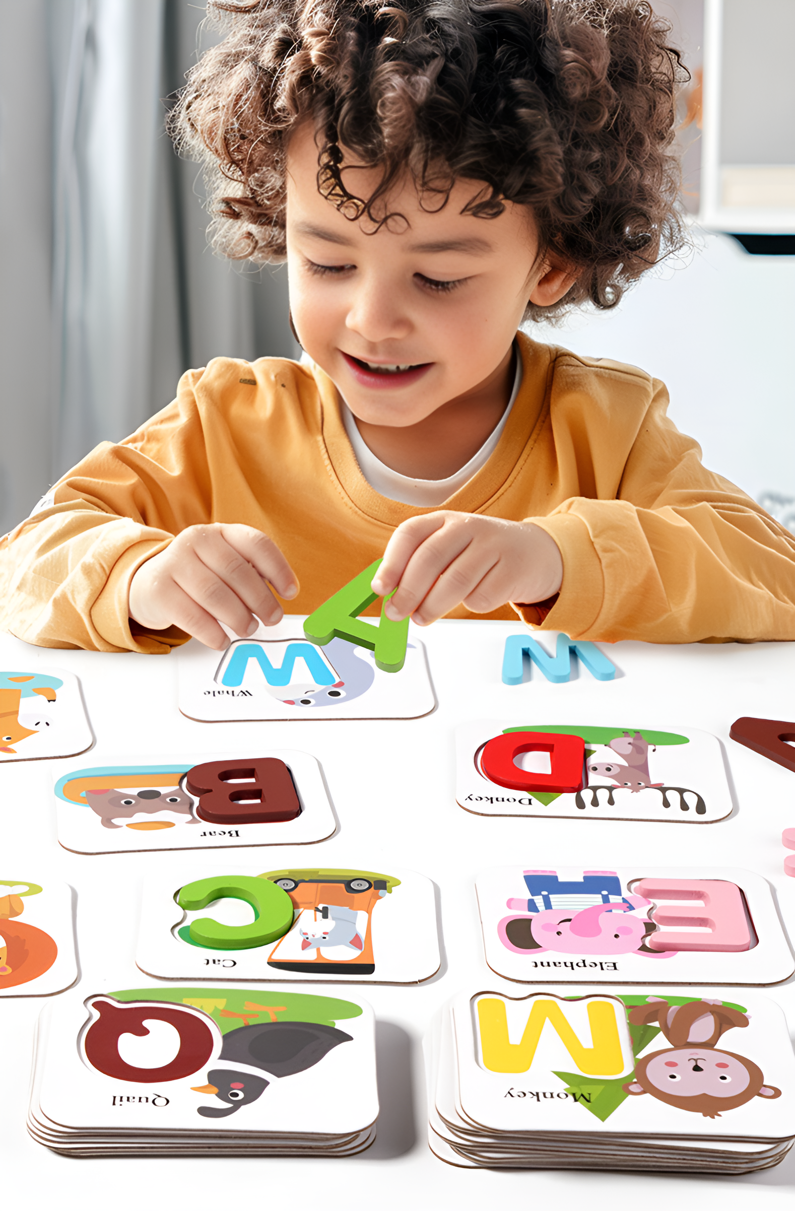 Gioco Educativo Montessori con Lettere dell'Alfabeto