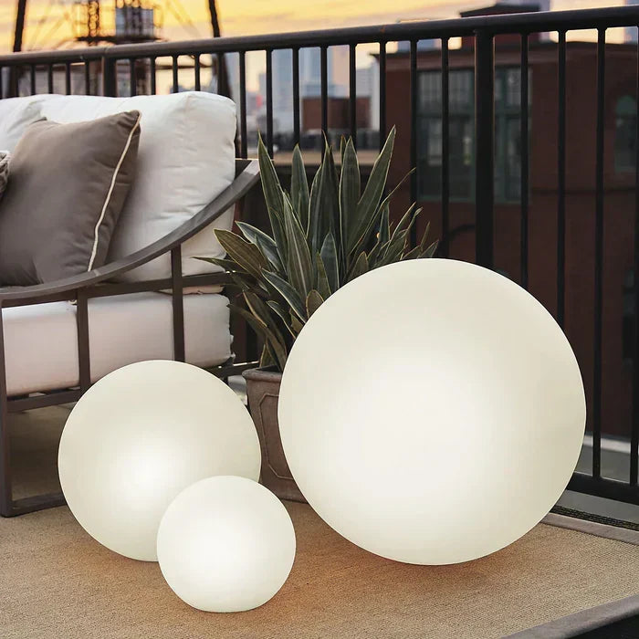 Modern PE Globe Outdoor Garden Light LED Rechargeable