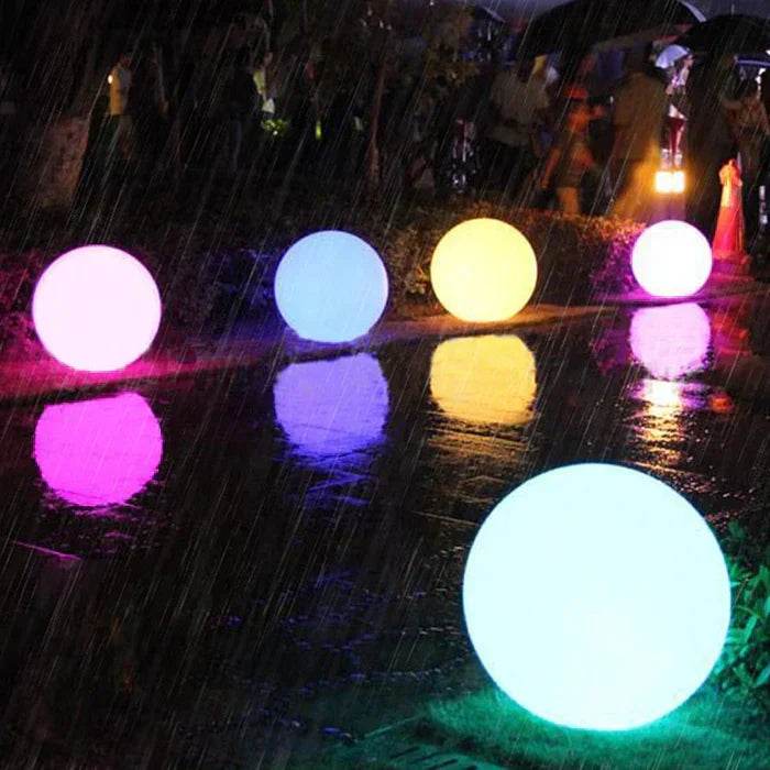 Modern PE Globe Outdoor Garden Light LED Rechargeable