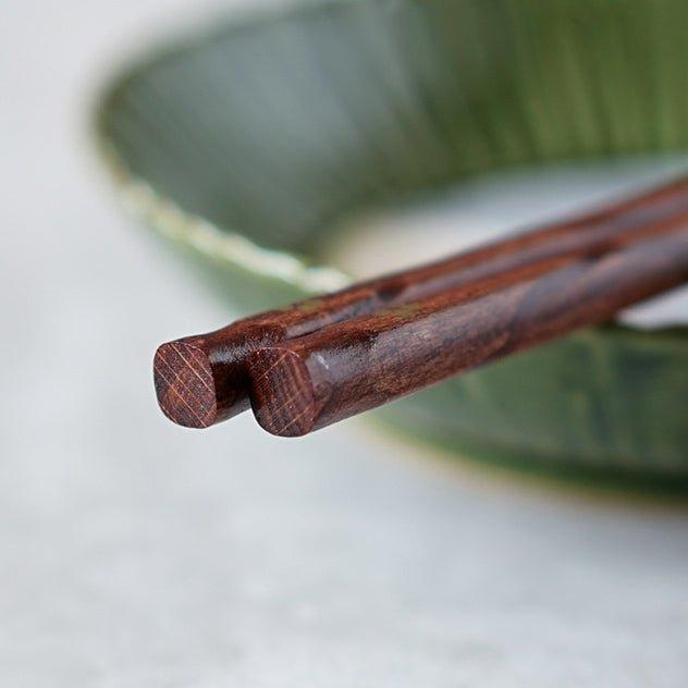 Miyabi | Golden Sakura Wooden Chopstick Set | Petprovac