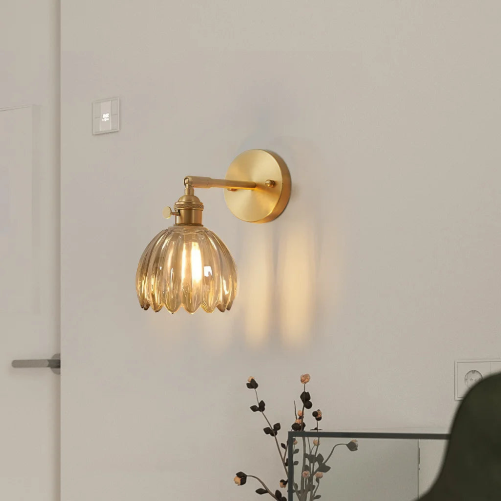 Vintage Brass Tulip Glass Wall Sconce 1-Light