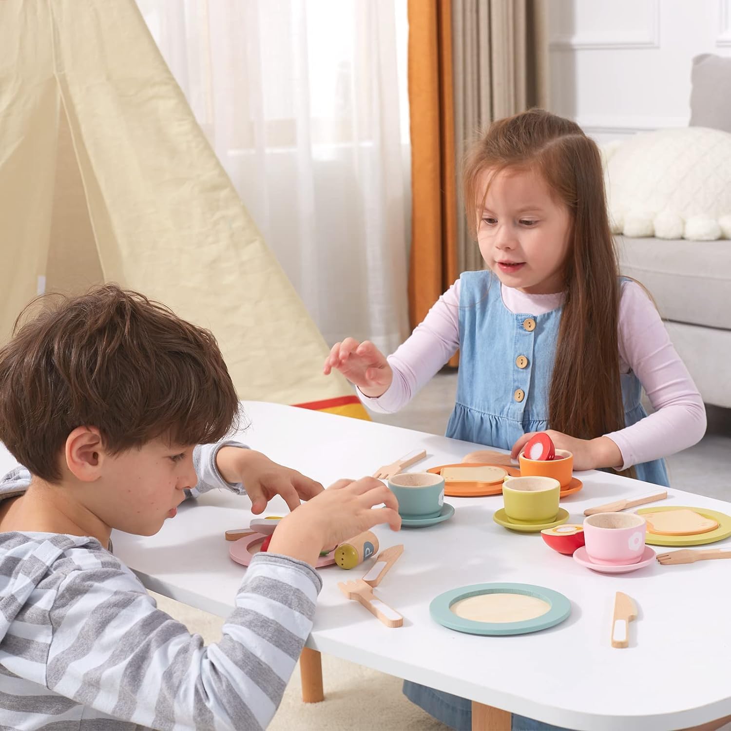 Set di stoviglie in legno Montessori per bambini piccoli