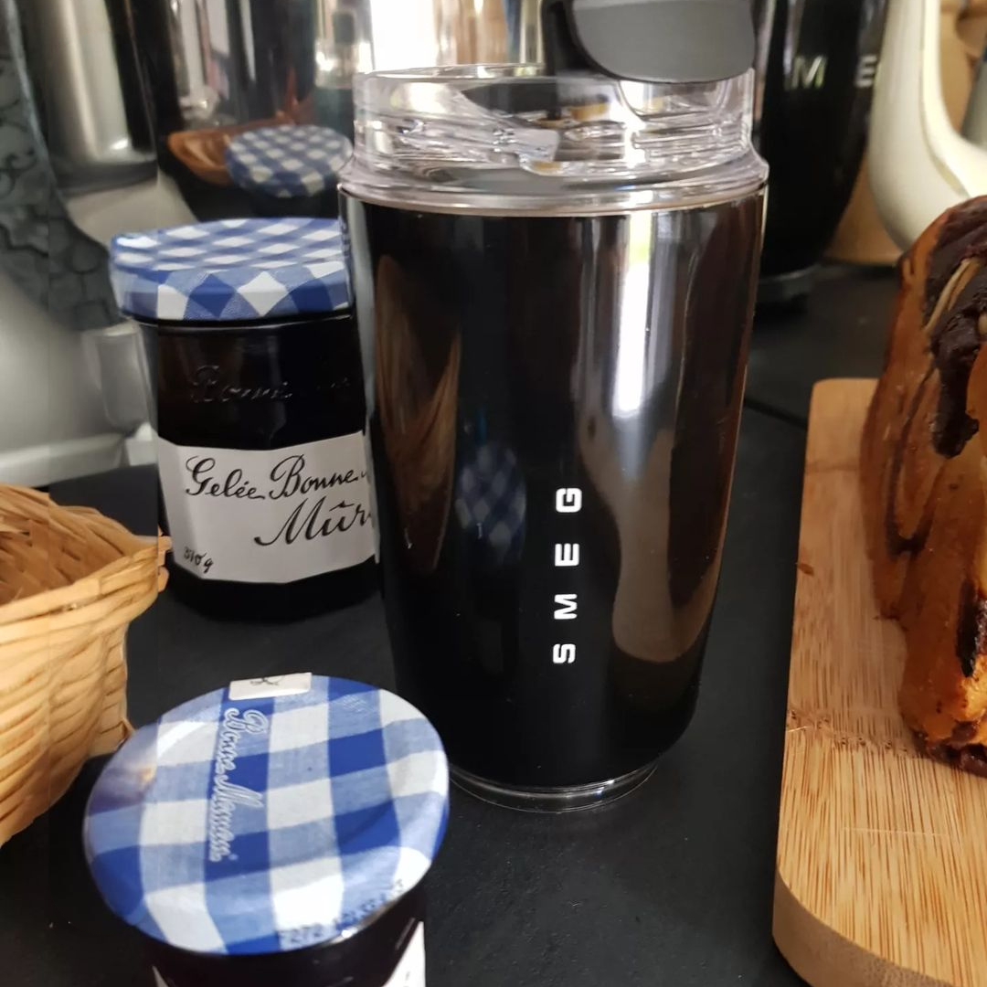 Puili | LuxeTherm Elegant Stainless Steel Thermal Travel Mug – Insulated Reusable Cup for Hot & Cold Drinks