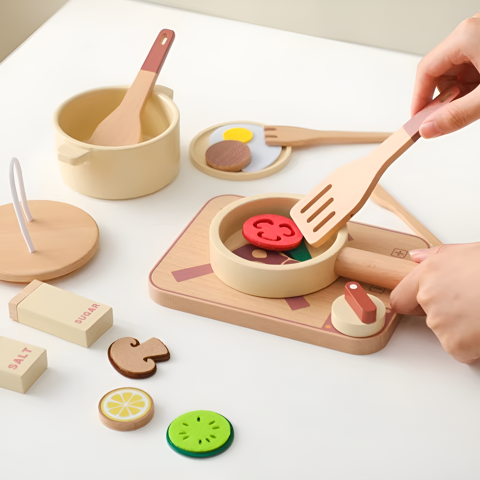Giocattolo da cucina in legno Montessori