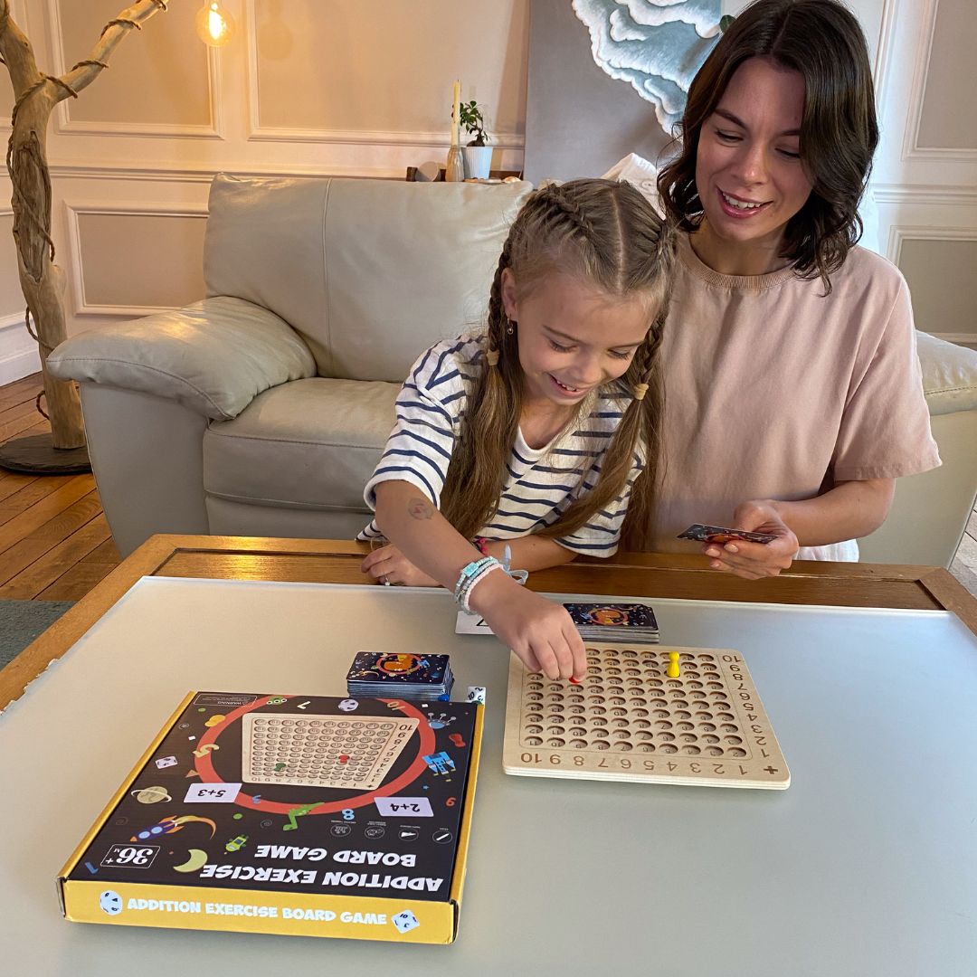 Gioco di Matematica Montessori con Carte e Dadi